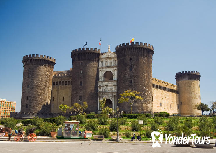 Castel Nuovo (Maschio Angioino) Castel Nuovo (Maschio Angioino)