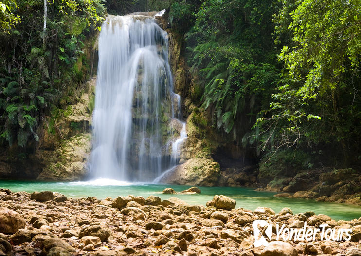El Limón Waterfall El Limón Waterfall
