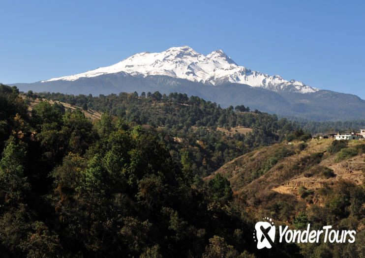 Iztaccihuatl Volcano Iztaccihuatl Volcano