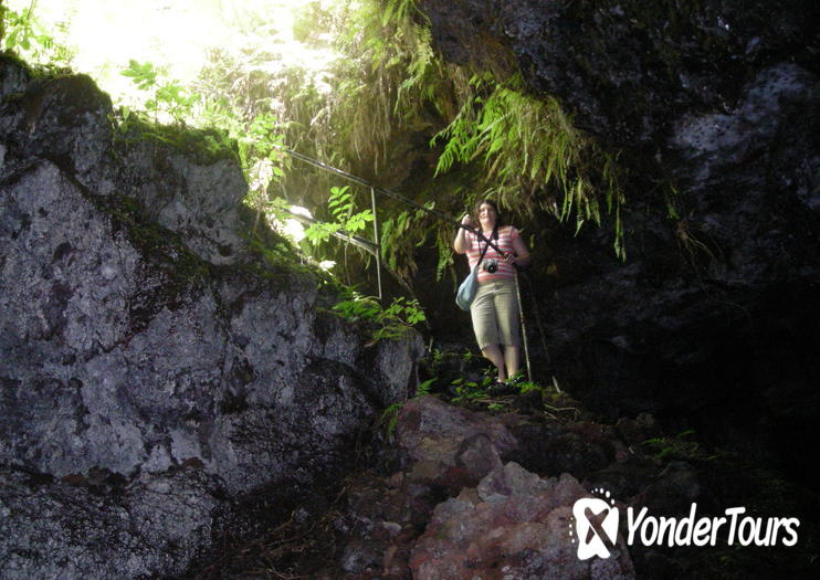 Kaeleku Caverns