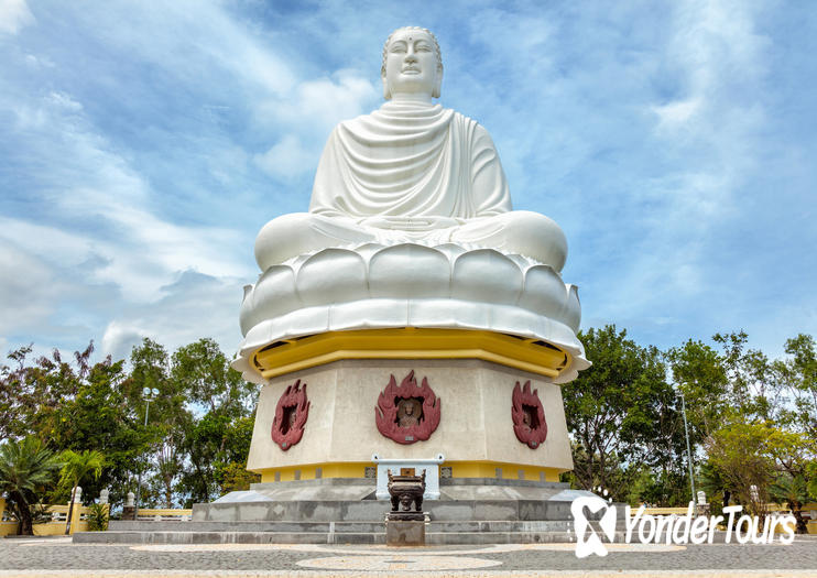 Long Son Pagoda Long Son Pagoda