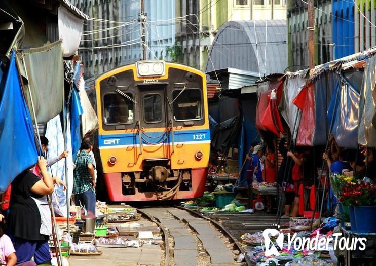 Maeklong Railway Market Maeklong Railway Market