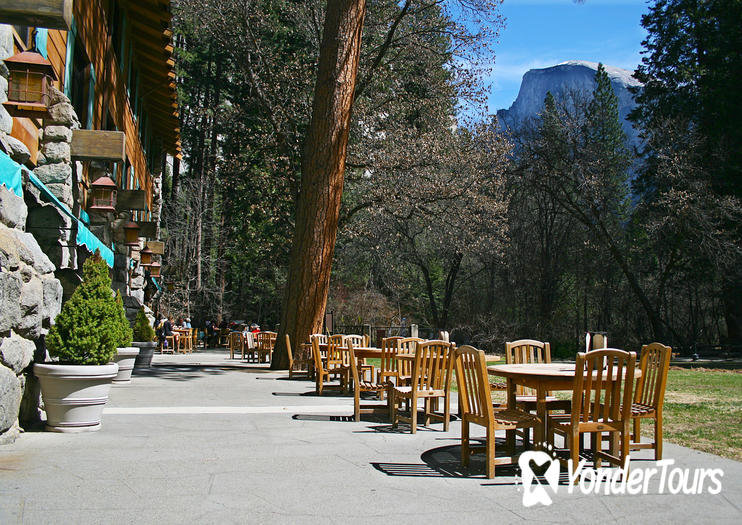 Majestic Yosemite Hotel (Ahwahnee Hotel) Majestic Yosemite Hotel (Ahwahnee Hotel)