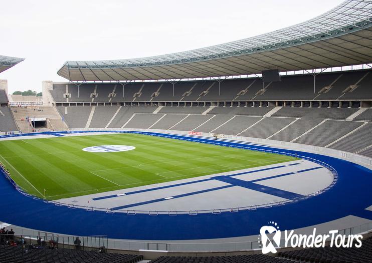 Olympic Stadium (Olympiastadion) Olympic Stadium (Olympiastadion)