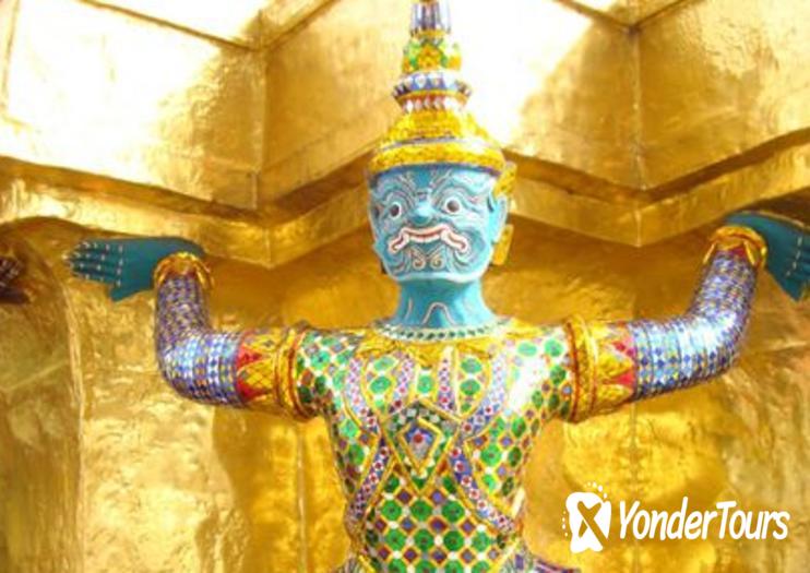 Temple of the Emerald Buddha (Wat Phra Kaew) Temple of the Emerald Buddha (Wat Phra Kaew)