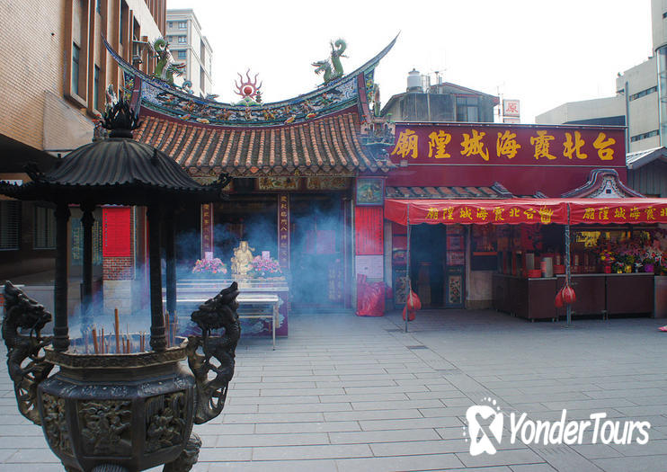 Xiahai Chenghuang Temple