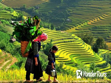 2 days - 1 night trekking Sapa tours from Hanoi 2 days - 1 night trekking Sapa tours from Hanoi