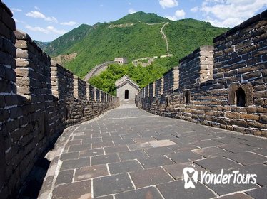 Beijing Small-Group Coach Day Tour to Mutianyu Great Wall Including Lunch