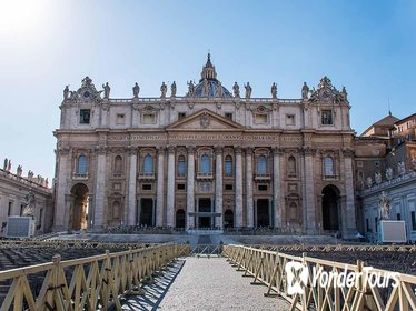 Essential Sistine Chapel Tour, Vatican Museums and St Peter Basilica Essential Sistine Chapel Tour, Vatican Museums and St Peter Basilica