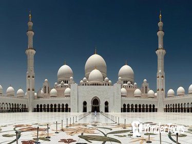 Full-Day Abu Dhabi Tour with Lunch from Dubai Full-Day Abu Dhabi Tour with Lunch from Dubai