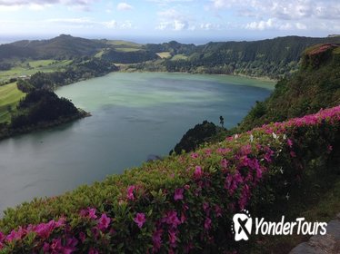 Full-Day Furnas Tour: Lake Fumaroles and Thermal Pools 4x4 Full-Day Furnas Tour: Lake Fumaroles and Thermal Pools 4x4