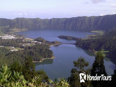 Full-Day Sete Cidades and Lagoa do Fogo Tour Including Lunch Full-Day Sete Cidades and Lagoa do Fogo Tour Including Lunch