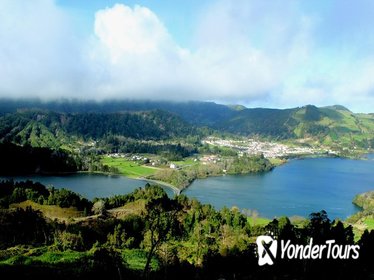 Half-Day 4WD Tour to Lagoa das Sete Cidades Half-Day 4WD Tour to Lagoa das Sete Cidades