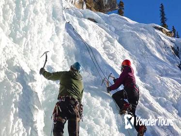 Ice Climbing in Maligne Canyon Ice Climbing in Maligne Canyon