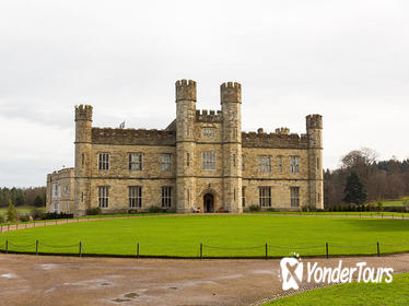 Leeds Castle, Cliffs of Dover and Canterbury Day Trip from London with Guided Cathedral Tour