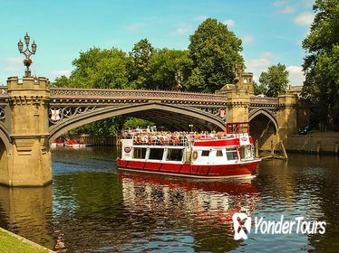 Ouse River Sightseeing Cruise in York Ouse River Sightseeing Cruise in York
