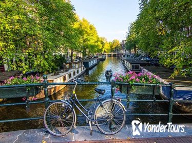 Private Amsterdam Walking Tour Including Refreshments