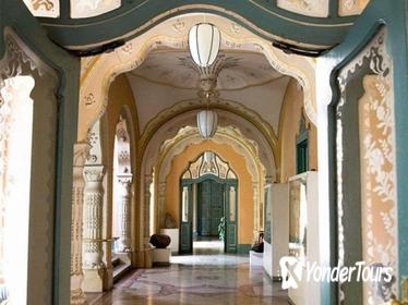 Private Budapest Art Nouveau Tour by Car Private Budapest Art Nouveau Tour by Car