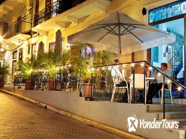 Private Casco Antiguo Evening Tour Private Casco Antiguo Evening Tour