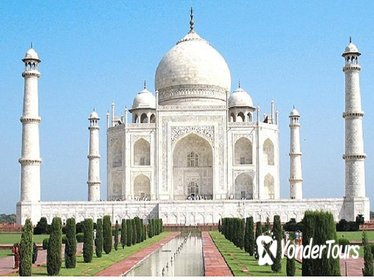 Private Day Trip to Agra from Delhi Including a Visit to the Taj Mahal and Agra Fort Private Day Trip to Agra from Delhi Including a Visit to the Taj Mahal and Agra Fort