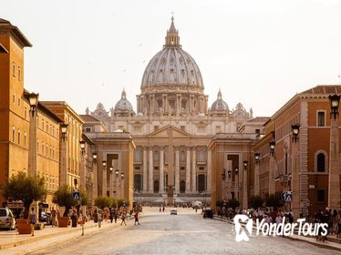 Private Vatican Highlights Skip-the-Line Tour plus a Taste of Rome Private Vatican Highlights Skip-the-Line Tour plus a Taste of Rome