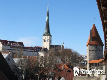 Private: 5-hour Best of Tallinn Tour with Marzipan Painting and Town Wall Visit Private: 5-hour Best of Tallinn Tour with Marzipan Painting and Town Wall Visit