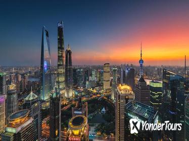 Shanghai Private Tour with River Cruise, Shanghai Tower, and Lunch or Dinner