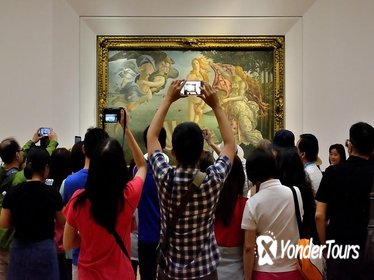 Skip the Line: Private Tour of Uffizi Gallery and Holy Cross Church