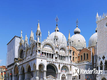 Skip the Line: Venice Walking Tour with St Mark's Basilica