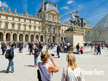 Skip-the-Line: Louvre Museum Greatest Masterpieces Small Group Tour Skip-the-Line: Louvre Museum Greatest Masterpieces Small Group Tour